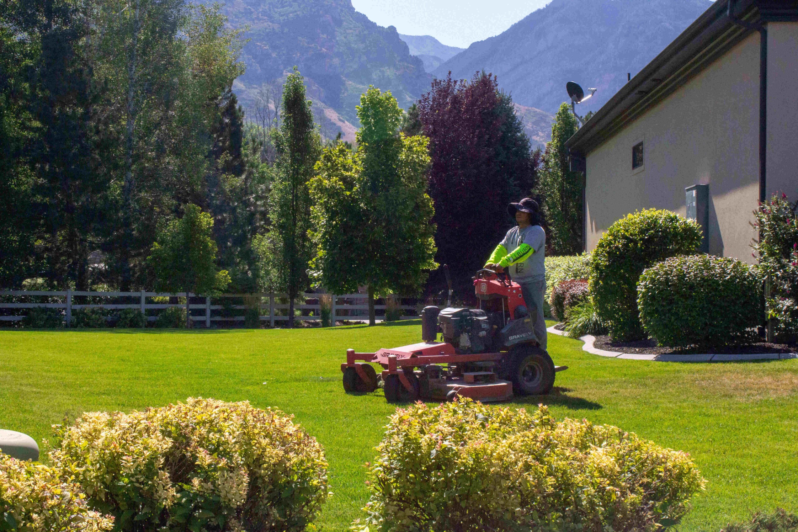 Signs of lawn needing professional landscape maintenance in Highland, Utah